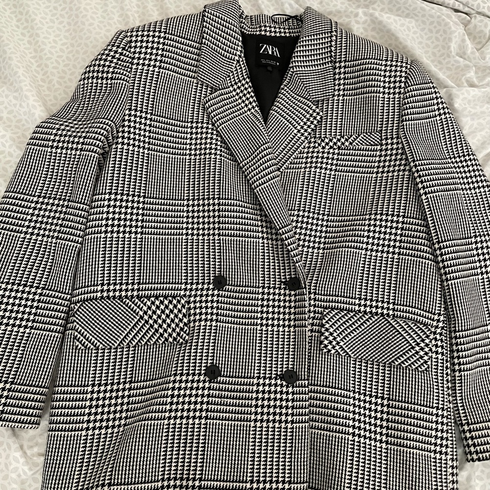 Zara Check Blazer 
Used a couple of times
No defects